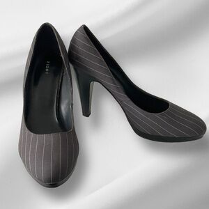 Fiona Pinstripe Gray‎ White High Heels Canvas 4” Shoe Almond Toe Size 8.5